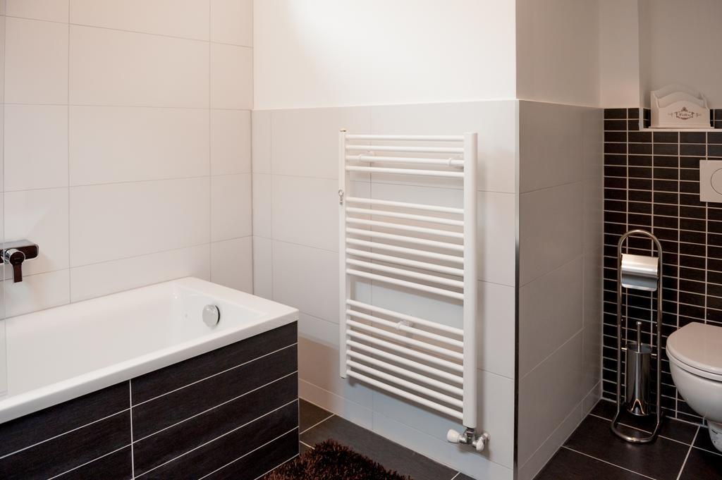 Villa Ladoven Luxusny Apartman 124M2 Martin Exterior foto