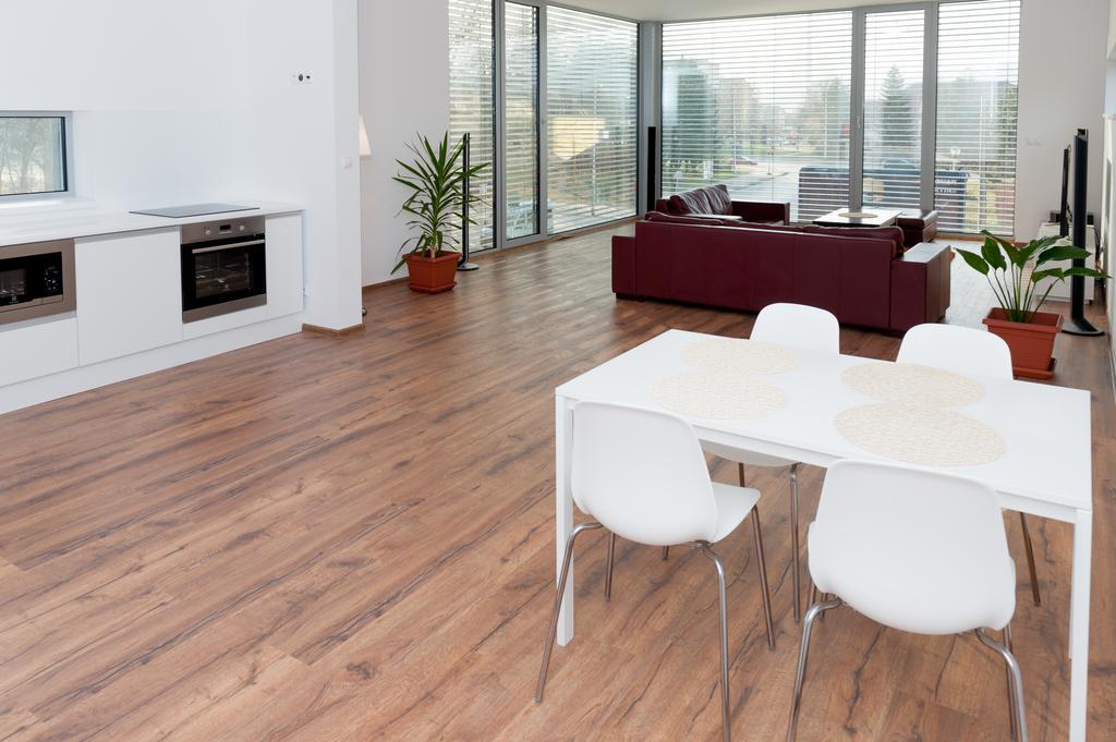 Villa Ladoven Luxusny Apartman 124M2 Martin Exterior foto