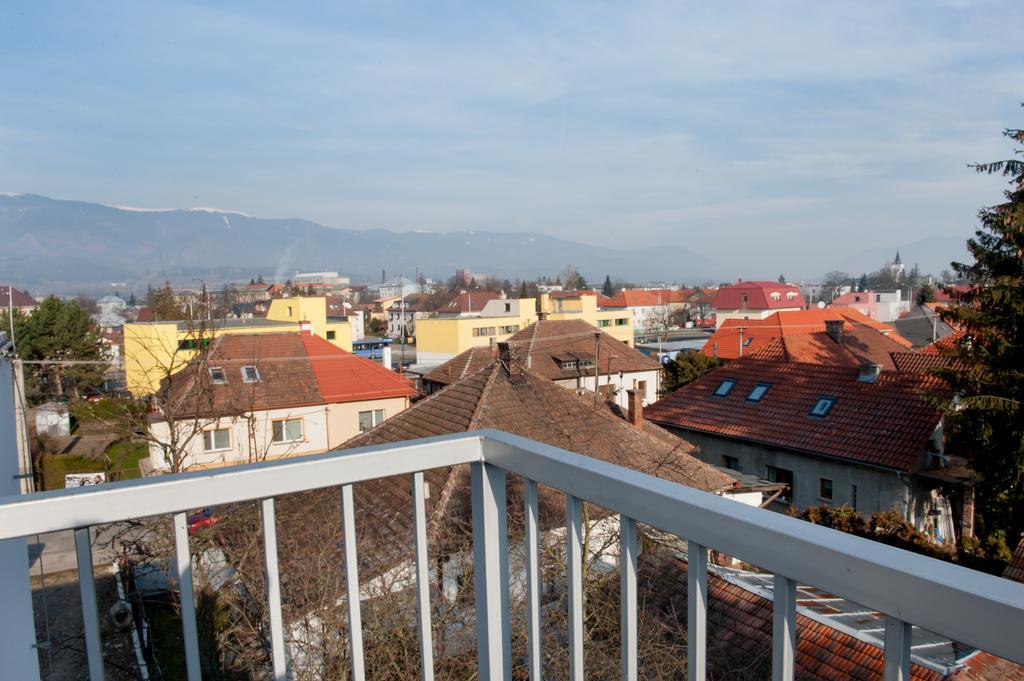 Villa Ladoven Luxusny Apartman 124M2 Martin Exterior foto