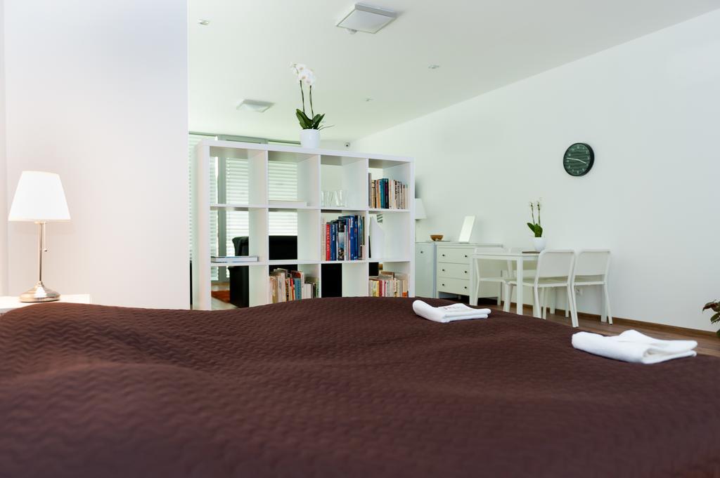 Villa Ladoven Luxusny Apartman 124M2 Martin Exterior foto